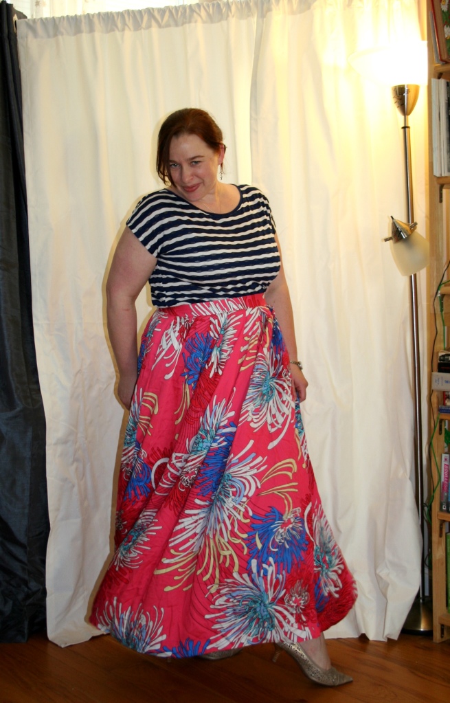 A self-drafted pleated maxi skirt in lovely rayon challis sateen. Skirts are problematic for me, but sometimes they're the best dressing option.